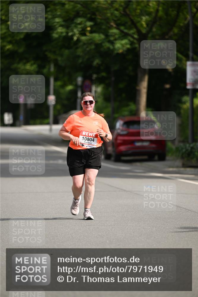 15.06.2025 - REWE Women's Run Dr. Thomas Lammeyer http://msf.ph/oto/7971949 15.06.2025 10:01:10 Laufen 10804 meine-sportfotos.de