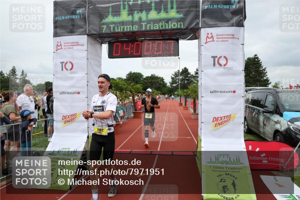 15.06.2025 - 7 Türme Triathlon Michael Strokosch http://msf.ph/oto/7971951 15.06.2025 14:00:06 Ziel 652, 1102, 1150 meine-sportfotos.de
