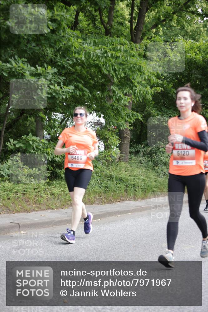 15.06.2025 - REWE Women's Run Jannik Wohlers http://msf.ph/oto/7971967 15.06.2025 10:06:44 Laufen 5489, 5120, 51 meine-sportfotos.de