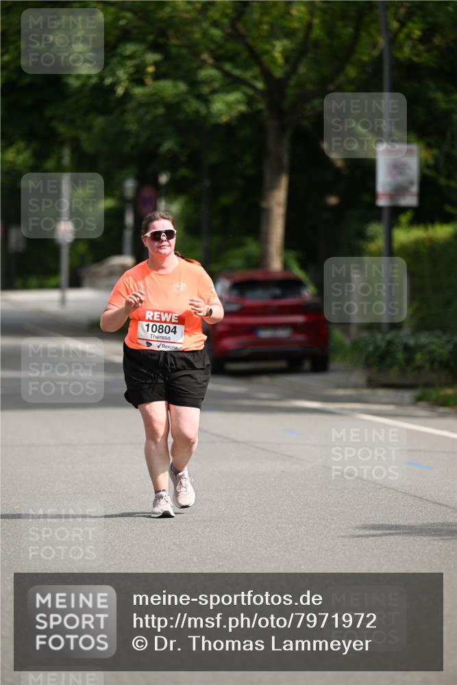 15.06.2025 - REWE Women's Run Dr. Thomas Lammeyer http://msf.ph/oto/7971972 15.06.2025 10:01:11 Laufen 10804 meine-sportfotos.de