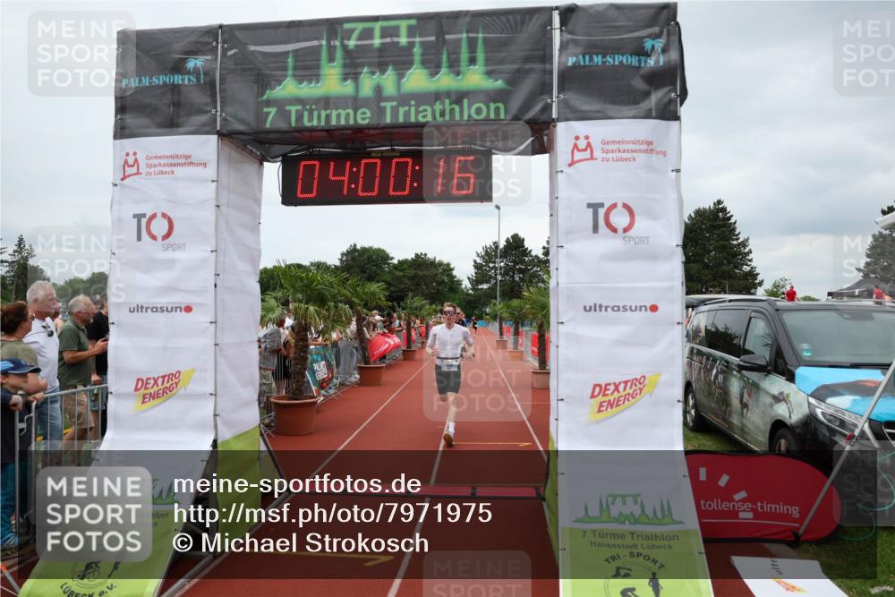15.06.2025 - 7 Türme Triathlon Michael Strokosch http://msf.ph/oto/7971975 15.06.2025 14:00:15 Ziel 496, 551, 938 meine-sportfotos.de