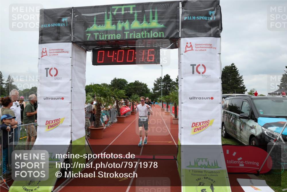 15.06.2025 - 7 Türme Triathlon Michael Strokosch http://msf.ph/oto/7971978 15.06.2025 14:00:16 Ziel 496, 551, 938 meine-sportfotos.de