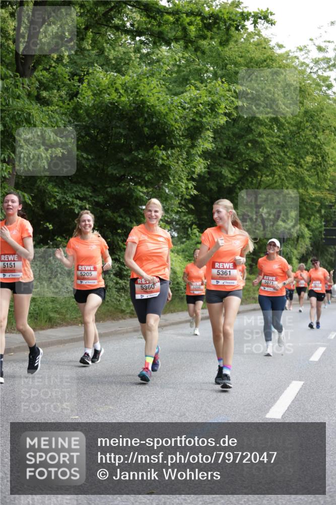 15.06.2025 - REWE Women's Run Jannik Wohlers http://msf.ph/oto/7972047 15.06.2025 10:06:46 Laufen 5151, 5205, 5360, 5295, 5361, 5071 meine-sportfotos.de