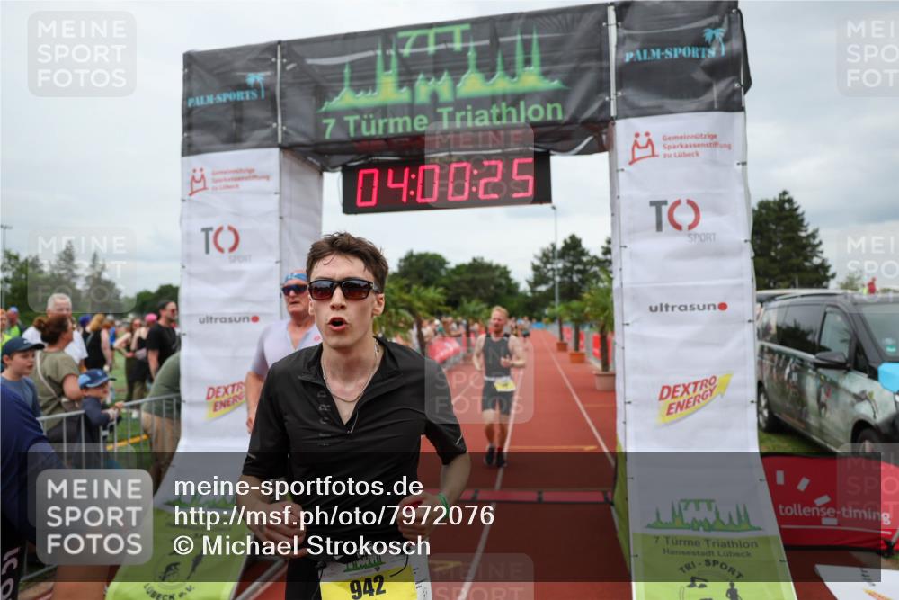 15.06.2025 - 7 Türme Triathlon Michael Strokosch http://msf.ph/oto/7972076 15.06.2025 14:00:25 Ziel 551, 739, 938, 942, 1073 meine-sportfotos.de