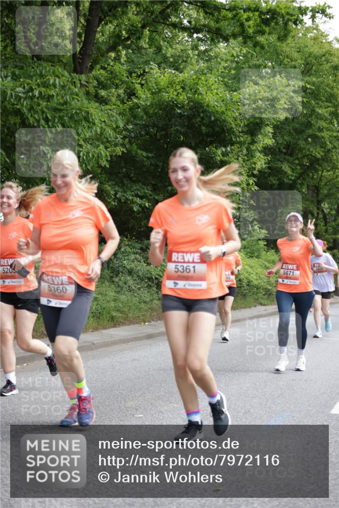 15.06.2025 - REWE Women's Run Jannik Wohlers http://msf.ph/oto/7972116 15.06.2025 10:06:47 Laufen 520, 5360, 5361, 5071, 5637, 295 meine-sportfotos.de