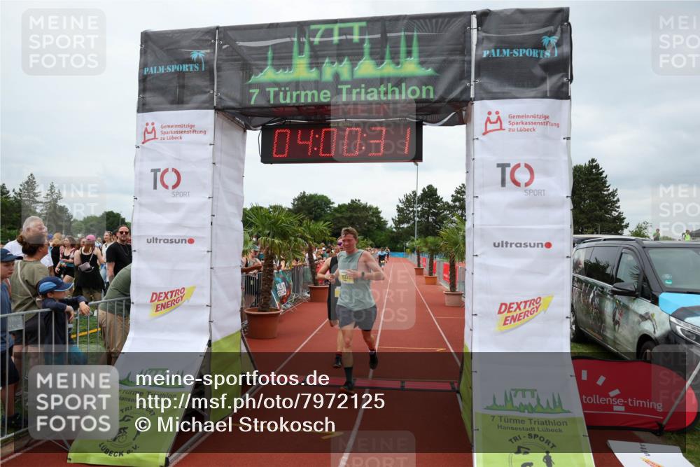 15.06.2025 - 7 Türme Triathlon Michael Strokosch http://msf.ph/oto/7972125 15.06.2025 14:00:30 Ziel 739, 942, 1073, 1132, 1143 meine-sportfotos.de