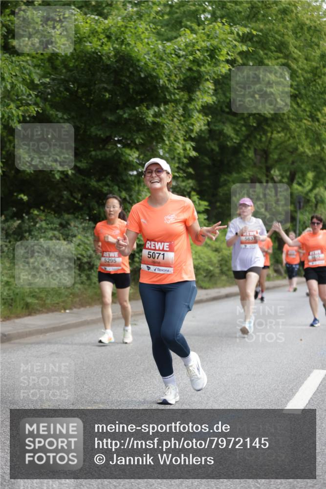 15.06.2025 - REWE Women's Run Jannik Wohlers http://msf.ph/oto/7972145 15.06.2025 10:06:48 Laufen 5295, 5071 meine-sportfotos.de