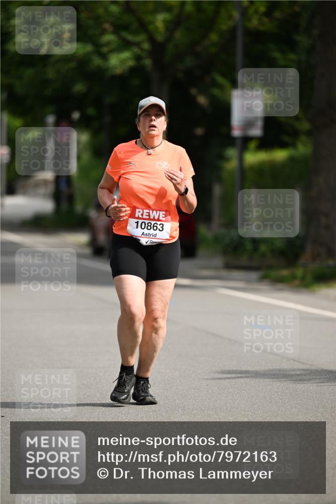 15.06.2025 - REWE Women's Run Dr. Thomas Lammeyer http://msf.ph/oto/7972163 15.06.2025 10:01:25 Laufen 10863 meine-sportfotos.de