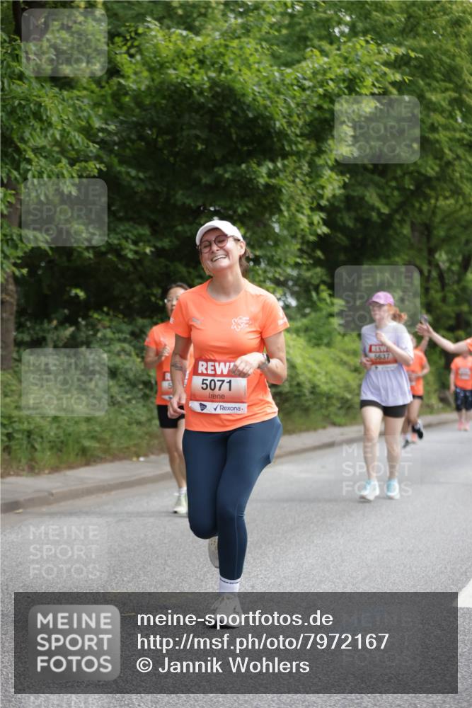 15.06.2025 - REWE Women's Run Jannik Wohlers http://msf.ph/oto/7972167 15.06.2025 10:06:48 Laufen 5071, 5637 meine-sportfotos.de