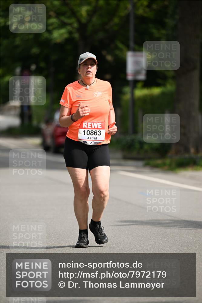 15.06.2025 - REWE Women's Run Dr. Thomas Lammeyer http://msf.ph/oto/7972179 15.06.2025 10:01:26 Laufen 10863 meine-sportfotos.de