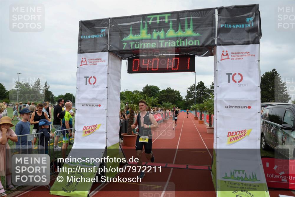 15.06.2025 - 7 Türme Triathlon Michael Strokosch http://msf.ph/oto/7972211 15.06.2025 14:01:01 Ziel 523, 1166 meine-sportfotos.de