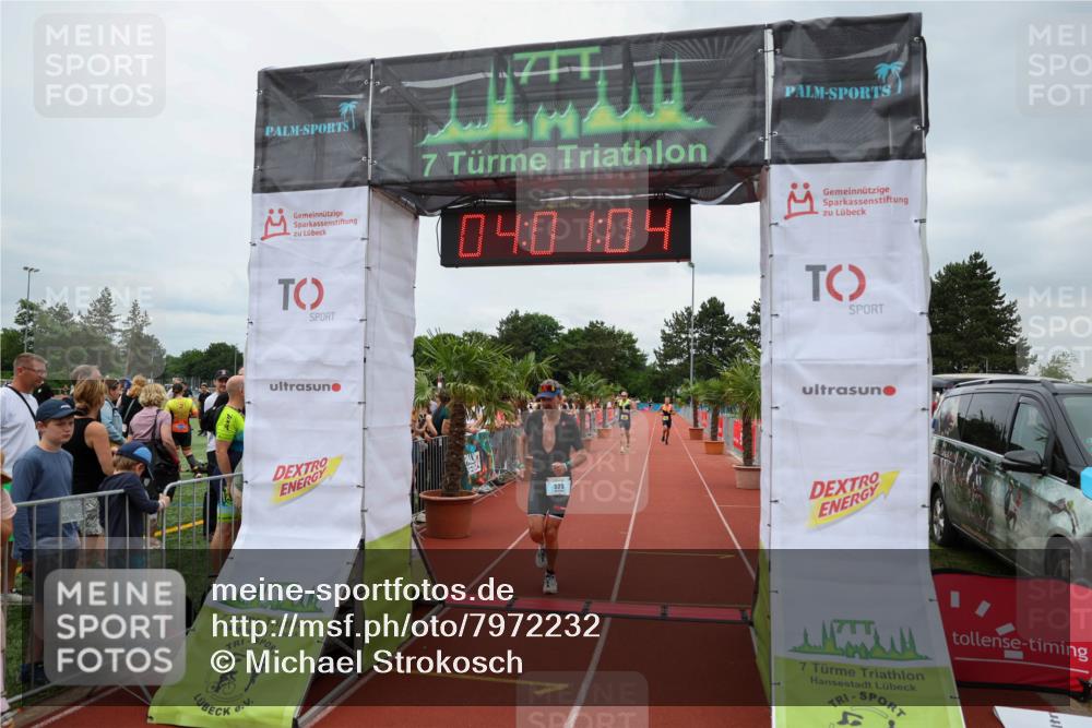 15.06.2025 - 7 Türme Triathlon Michael Strokosch http://msf.ph/oto/7972232 15.06.2025 14:01:04 Ziel 523, 992, 1166 meine-sportfotos.de