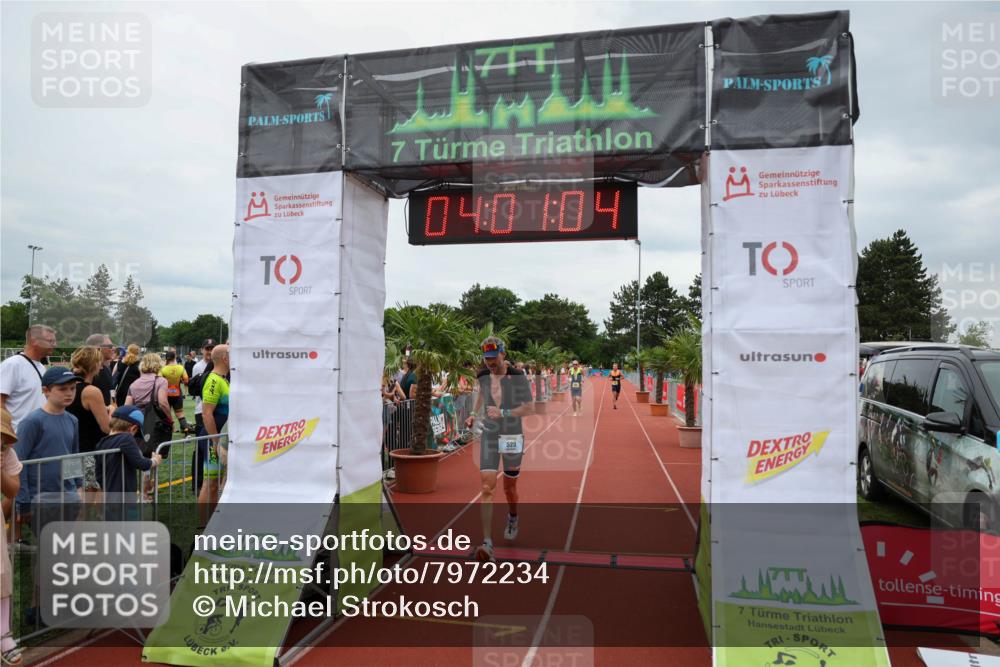 15.06.2025 - 7 Türme Triathlon Michael Strokosch http://msf.ph/oto/7972234 15.06.2025 14:01:04 Ziel 523, 992, 1166 meine-sportfotos.de