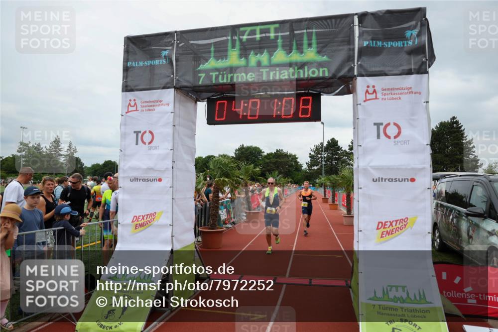 15.06.2025 - 7 Türme Triathlon Michael Strokosch http://msf.ph/oto/7972252 15.06.2025 14:01:08 Ziel 523, 774, 992, 1166 meine-sportfotos.de