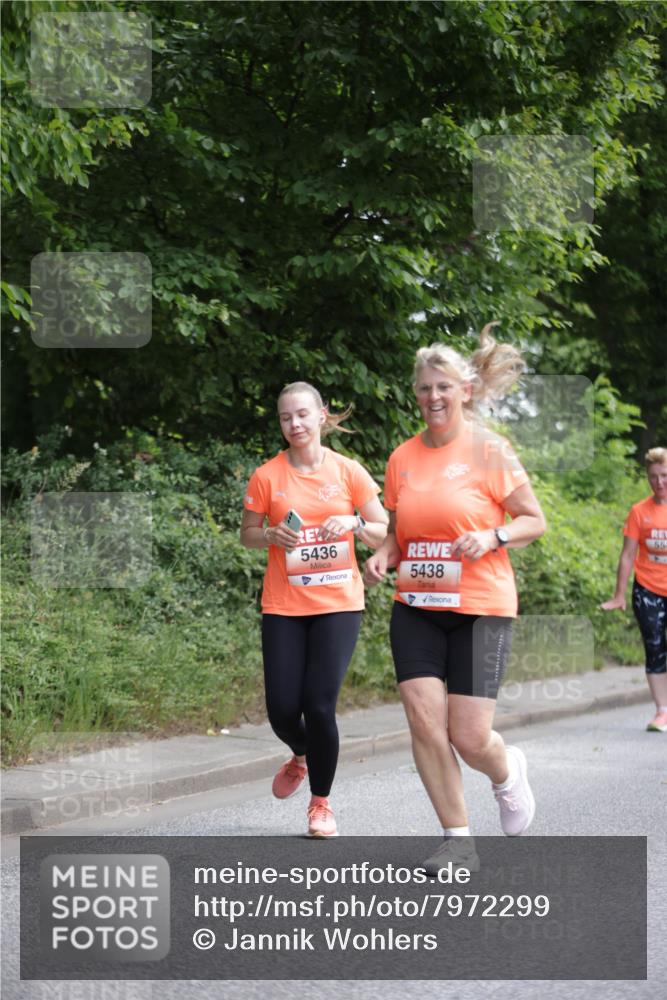 15.06.2025 - REWE Women's Run Jannik Wohlers http://msf.ph/oto/7972299 15.06.2025 10:06:55 Laufen 5436, 5438, 55 meine-sportfotos.de