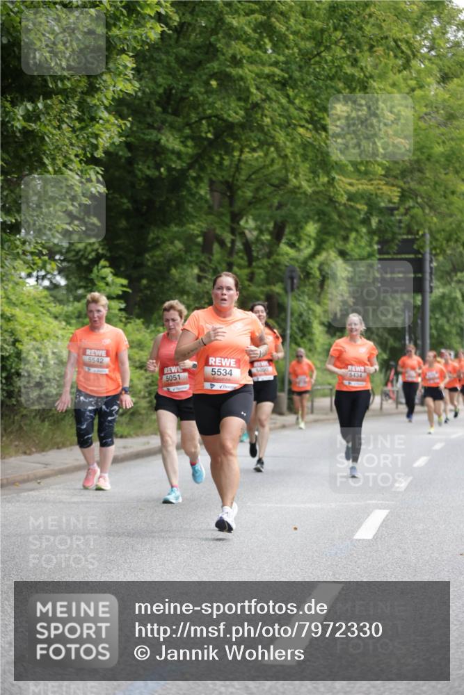15.06.2025 - REWE Women's Run Jannik Wohlers http://msf.ph/oto/7972330 15.06.2025 10:06:57 Laufen 5542, 5051, 5534, 5090, 5434 meine-sportfotos.de