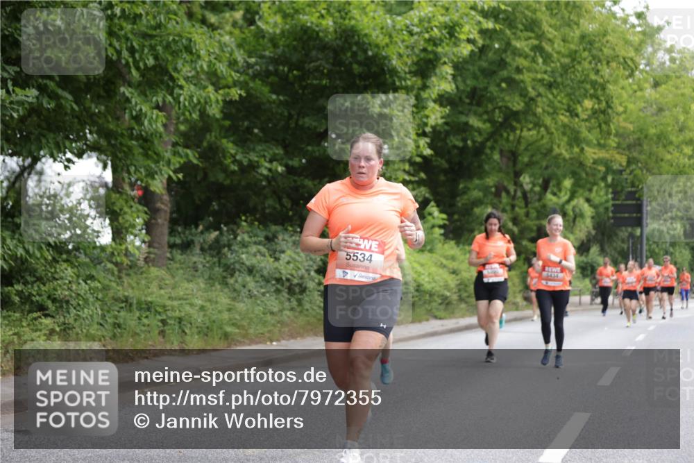 15.06.2025 - REWE Women's Run Jannik Wohlers http://msf.ph/oto/7972355 15.06.2025 10:06:59 Laufen 5534, 5434 meine-sportfotos.de