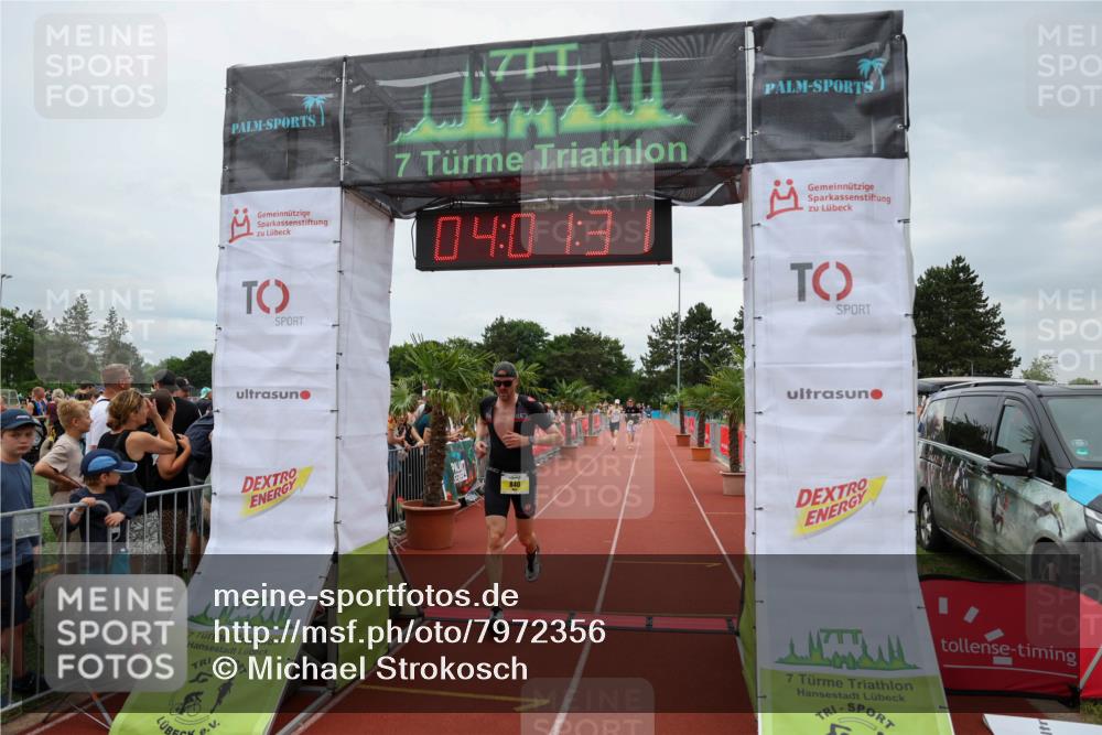 15.06.2025 - 7 Türme Triathlon Michael Strokosch http://msf.ph/oto/7972356 15.06.2025 14:01:31 Ziel 395, 740, 840 meine-sportfotos.de
