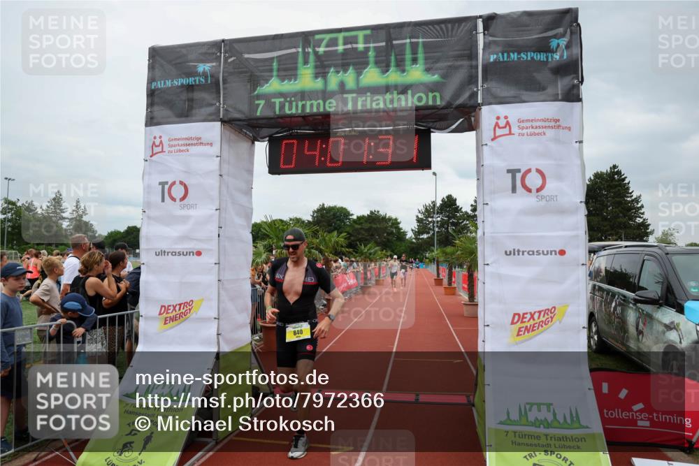15.06.2025 - 7 Türme Triathlon Michael Strokosch http://msf.ph/oto/7972366 15.06.2025 14:01:31 Ziel 395, 740, 840 meine-sportfotos.de