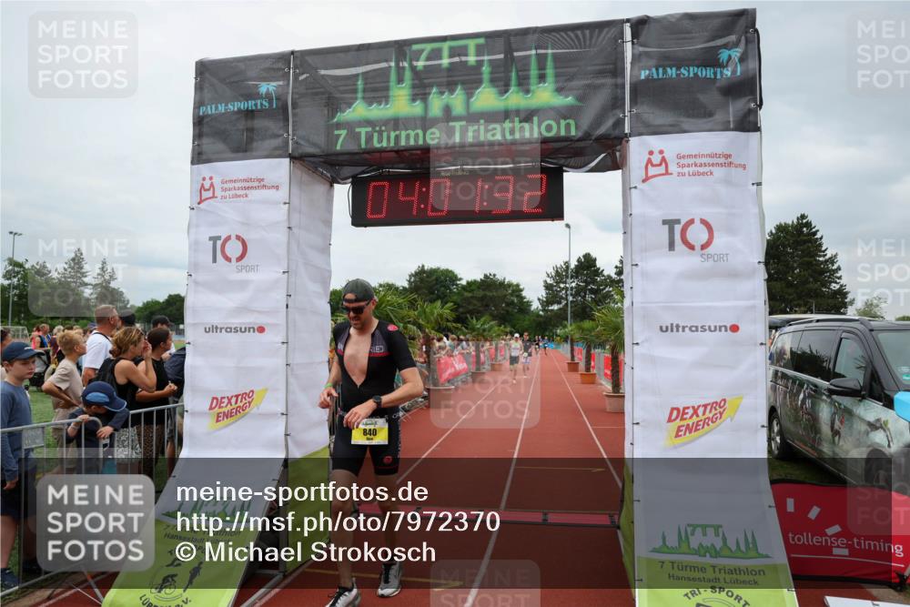 15.06.2025 - 7 Türme Triathlon Michael Strokosch http://msf.ph/oto/7972370 15.06.2025 14:01:31 Ziel 395, 740, 840 meine-sportfotos.de