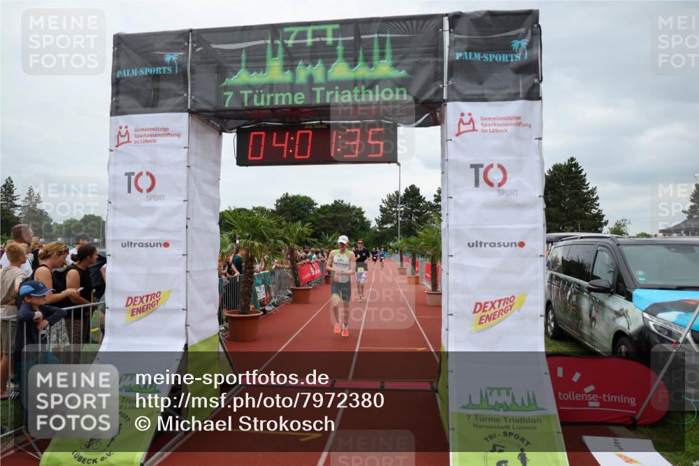 15.06.2025 - 7 Türme Triathlon Michael Strokosch http://msf.ph/oto/7972380 15.06.2025 14:01:34 Ziel 395, 740, 840, 1152, 1159 meine-sportfotos.de