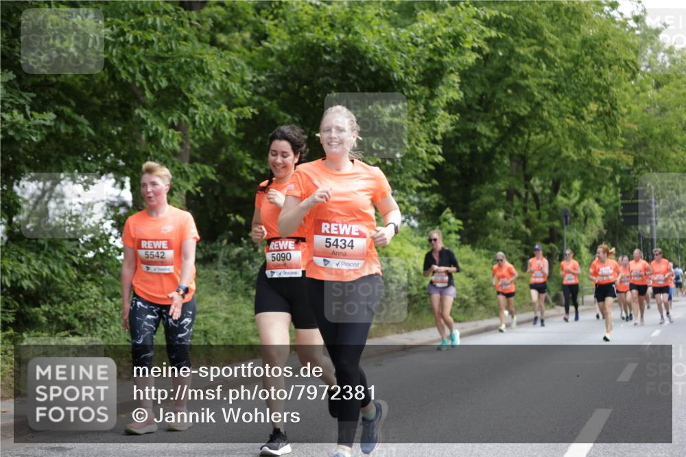 15.06.2025 - REWE Women's Run Jannik Wohlers http://msf.ph/oto/7972381 15.06.2025 10:07:02 Laufen 5542, 5090, 5434 meine-sportfotos.de
