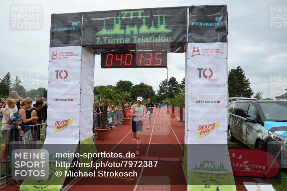 15.06.2025 - 7 Türme Triathlon Michael Strokosch http://msf.ph/oto/7972387 15.06.2025 14:01:35 Ziel 395, 740, 840, 1152, 1159 meine-sportfotos.de