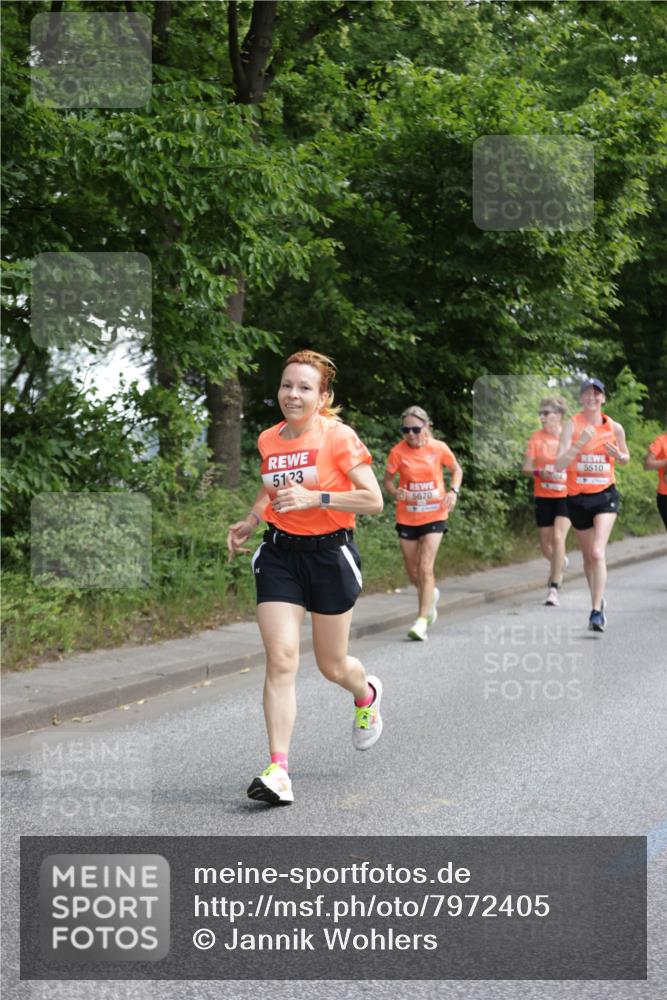 15.06.2025 - REWE Women's Run Jannik Wohlers http://msf.ph/oto/7972405 15.06.2025 10:07:07 Laufen 5123, 5670, 5510 meine-sportfotos.de