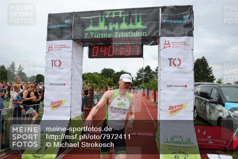 15.06.2025 - 7 Türme Triathlon Michael Strokosch http://msf.ph/oto/7972411 15.06.2025 14:01:36 Ziel 740, 840, 1152, 1159 meine-sportfotos.de