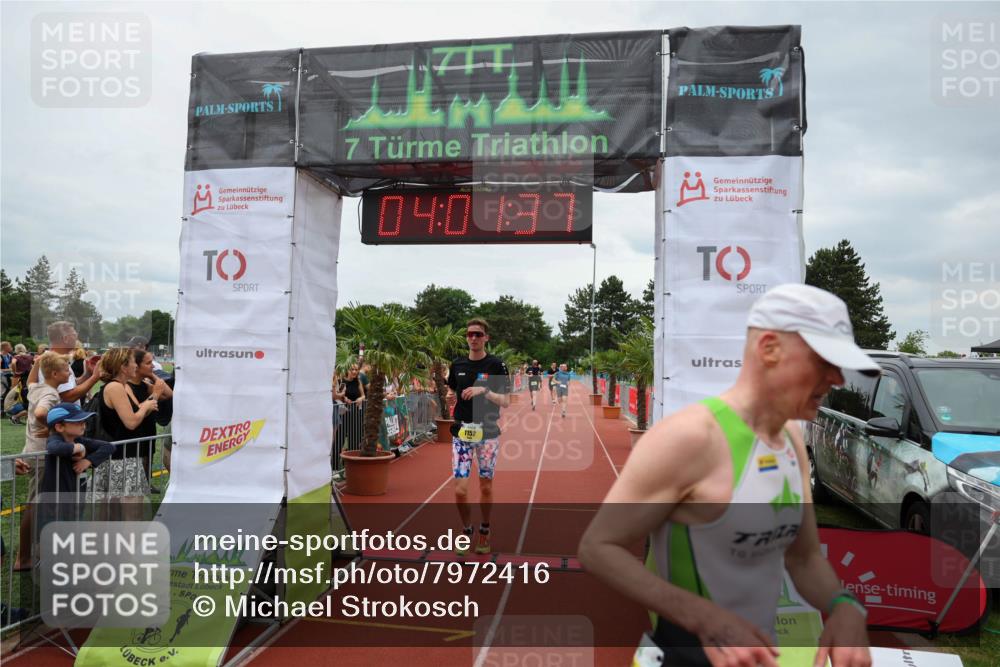 15.06.2025 - 7 Türme Triathlon Michael Strokosch http://msf.ph/oto/7972416 15.06.2025 14:01:37 Ziel 740, 840, 1152, 1159 meine-sportfotos.de