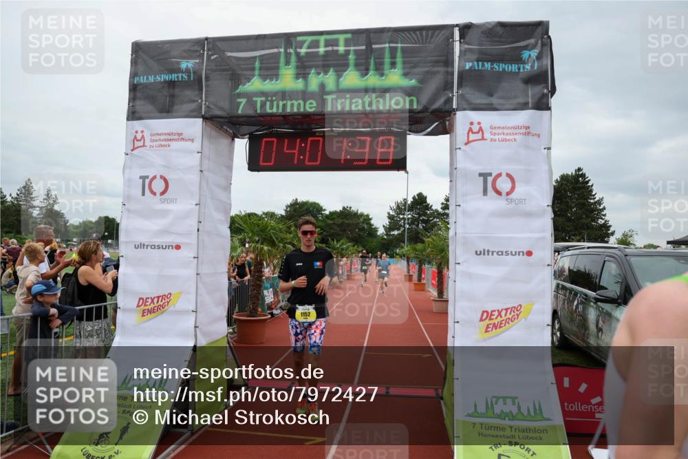 15.06.2025 - 7 Türme Triathlon Michael Strokosch http://msf.ph/oto/7972427 15.06.2025 14:01:37 Ziel 740, 840, 1152, 1159 meine-sportfotos.de