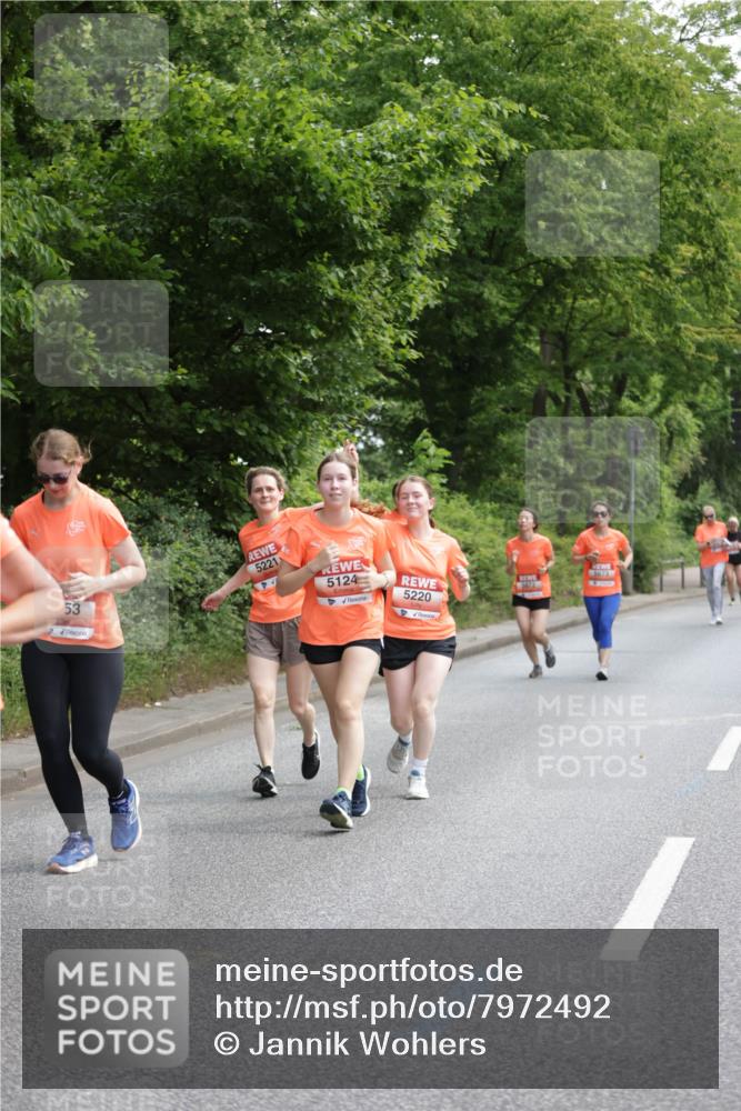 15.06.2025 - REWE Women's Run Jannik Wohlers http://msf.ph/oto/7972492 15.06.2025 10:07:12 Laufen 5124, 5220 meine-sportfotos.de