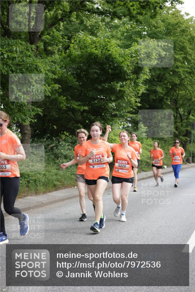 15.06.2025 - REWE Women's Run Jannik Wohlers http://msf.ph/oto/7972536 15.06.2025 10:07:12 Laufen 5673, 5672, 5220, 653, 5124 meine-sportfotos.de