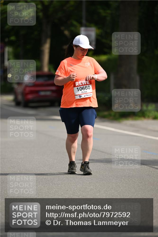 15.06.2025 - REWE Women's Run Dr. Thomas Lammeyer http://msf.ph/oto/7972592 15.06.2025 10:02:23 Laufen 10660 meine-sportfotos.de