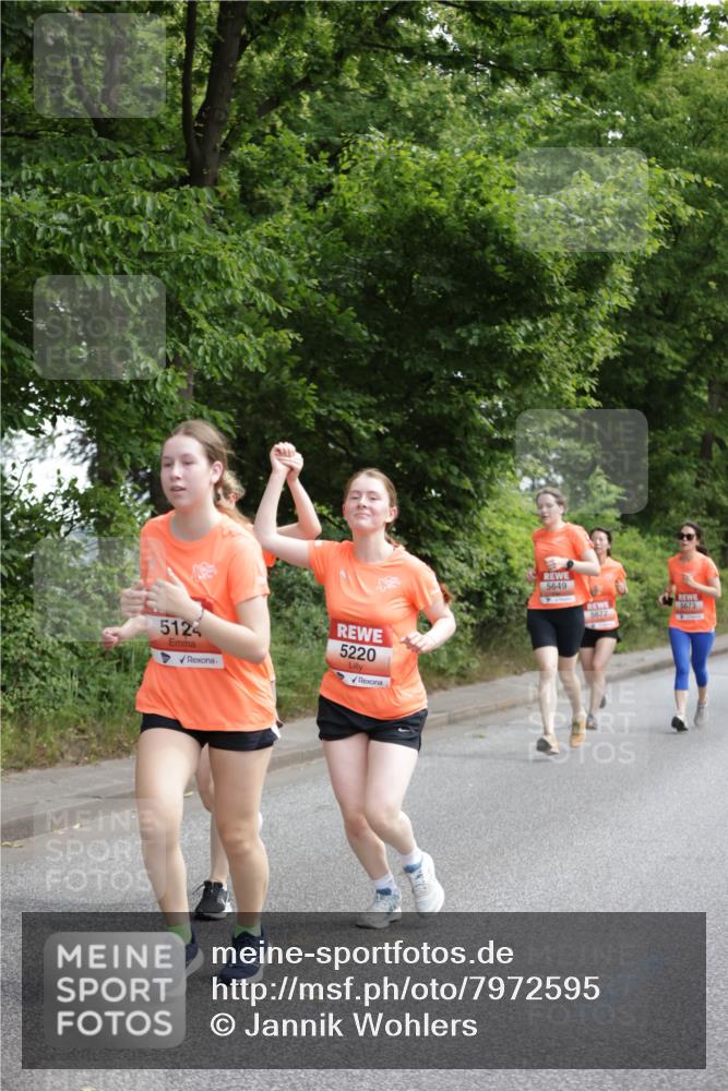 15.06.2025 - REWE Women's Run Jannik Wohlers http://msf.ph/oto/7972595 15.06.2025 10:07:13 Laufen 512, 5220, 5649, 5672, 5673 meine-sportfotos.de