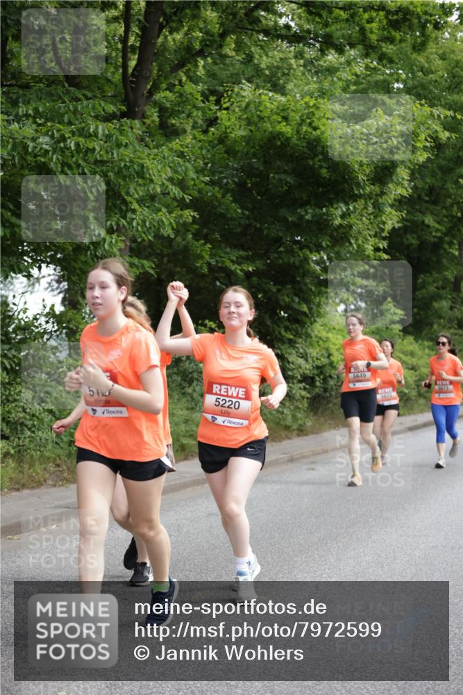 15.06.2025 - REWE Women's Run Jannik Wohlers http://msf.ph/oto/7972599 15.06.2025 10:07:14 Laufen 512, 5220, 5649, 5672, 5673 meine-sportfotos.de