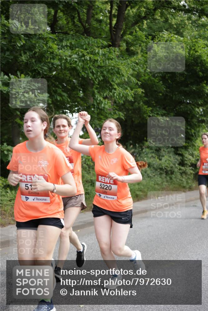 15.06.2025 - REWE Women's Run Jannik Wohlers http://msf.ph/oto/7972630 15.06.2025 10:07:14 Laufen 51, 5220 meine-sportfotos.de