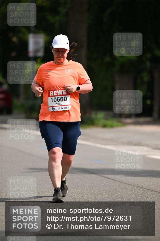 15.06.2025 - REWE Women's Run Dr. Thomas Lammeyer http://msf.ph/oto/7972631 15.06.2025 10:02:24 Laufen 10660 meine-sportfotos.de
