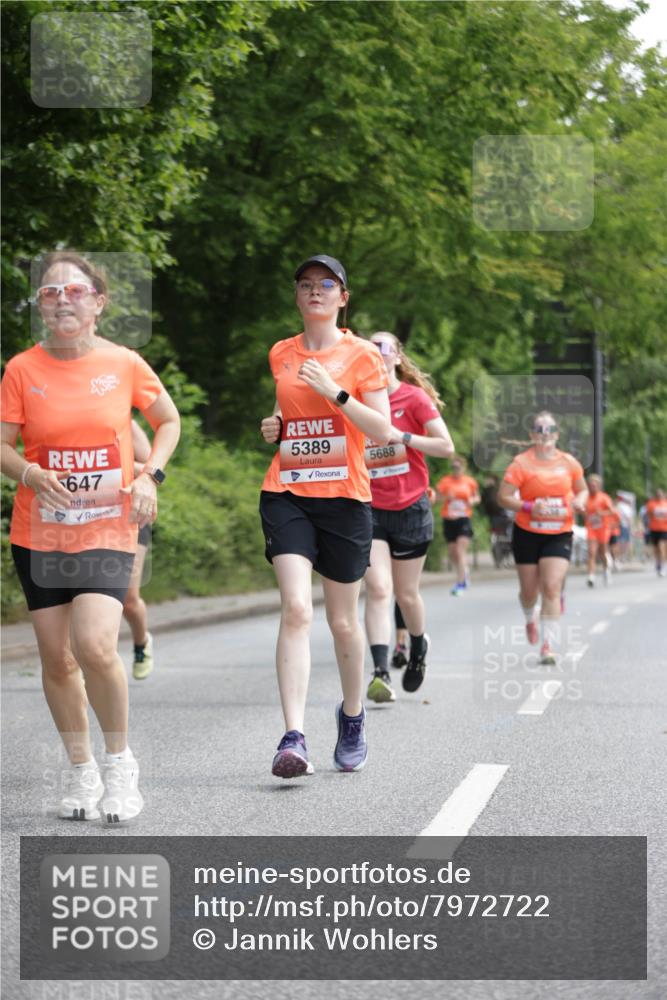 15.06.2025 - REWE Women's Run Jannik Wohlers http://msf.ph/oto/7972722 15.06.2025 10:07:24 Laufen 647, 5389, 5688, 538 meine-sportfotos.de