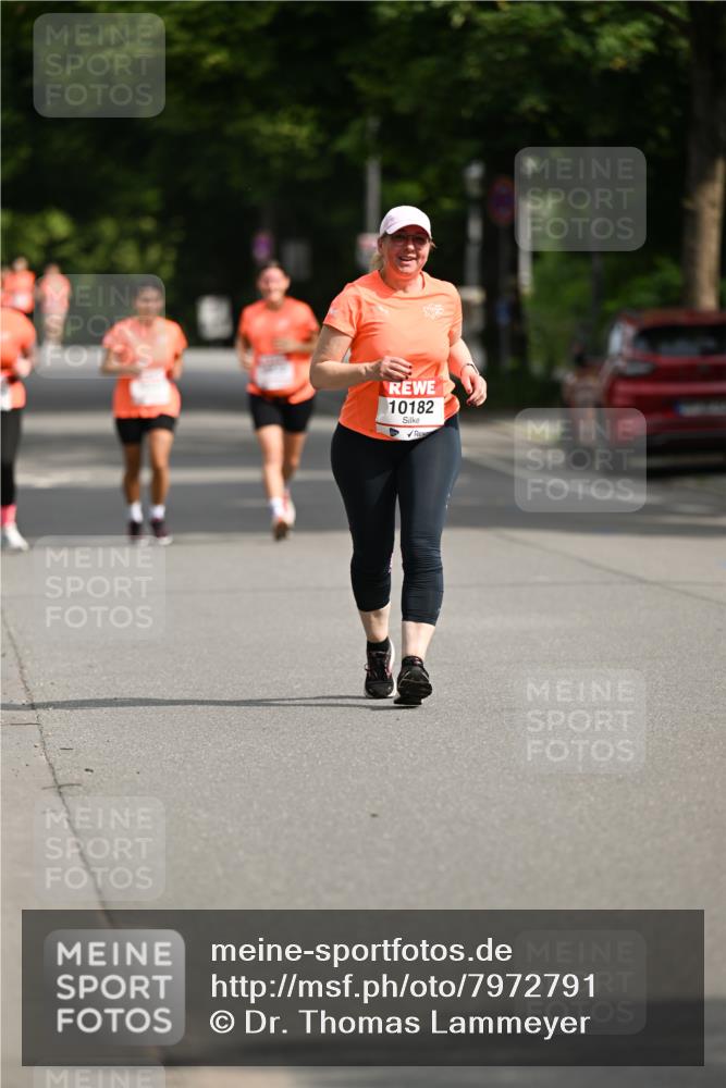 15.06.2025 - REWE Women's Run Dr. Thomas Lammeyer http://msf.ph/oto/7972791 15.06.2025 10:02:41 Laufen 10182 meine-sportfotos.de