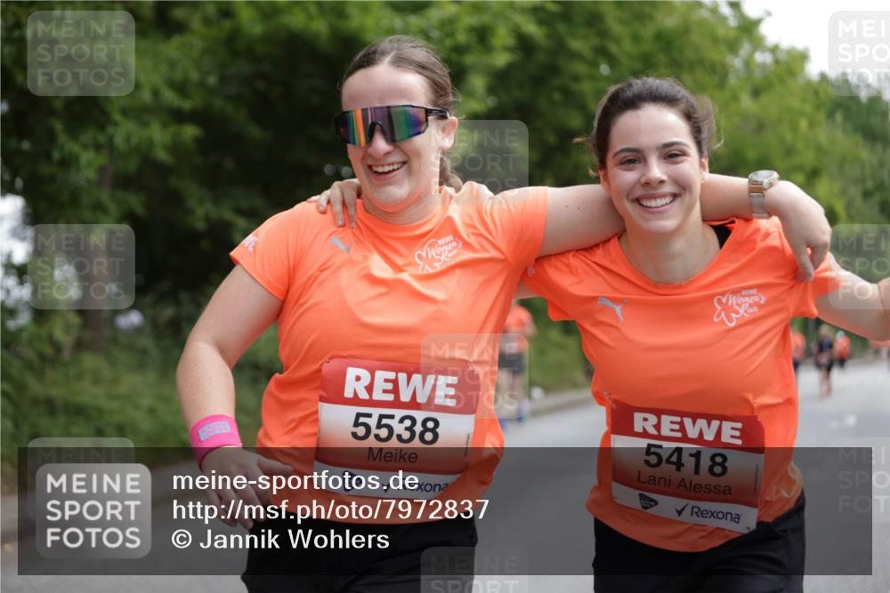 15.06.2025 - REWE Women's Run Jannik Wohlers http://msf.ph/oto/7972837 15.06.2025 10:07:28 Laufen 5538, 5418 meine-sportfotos.de