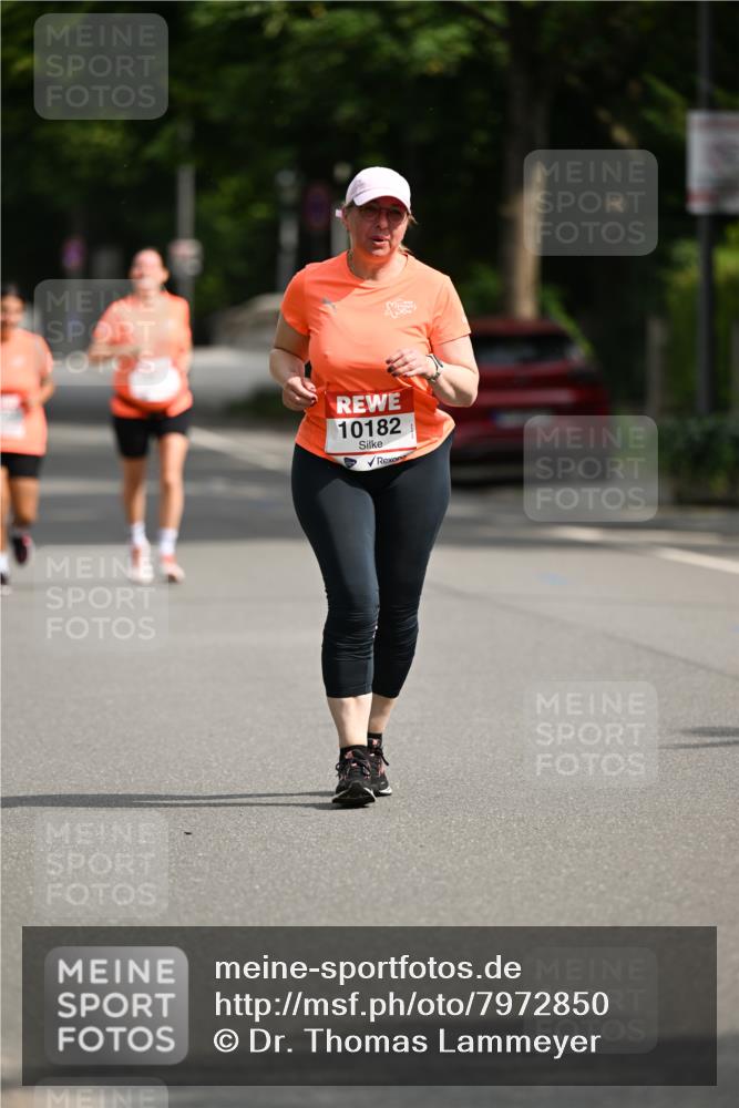 15.06.2025 - REWE Women's Run Dr. Thomas Lammeyer http://msf.ph/oto/7972850 15.06.2025 10:02:43 Laufen 10182 meine-sportfotos.de