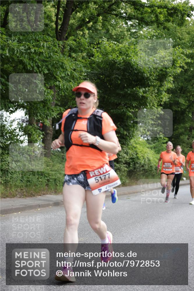 15.06.2025 - REWE Women's Run Jannik Wohlers http://msf.ph/oto/7972853 15.06.2025 10:07:33 Laufen 5177 meine-sportfotos.de