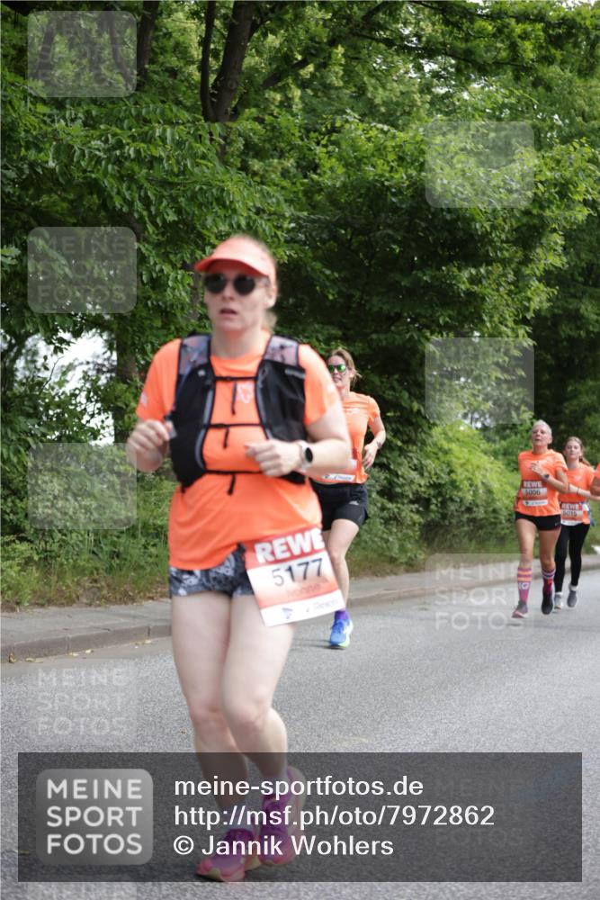 15.06.2025 - REWE Women's Run Jannik Wohlers http://msf.ph/oto/7972862 15.06.2025 10:07:33 Laufen 5177, 5006, 5015 meine-sportfotos.de