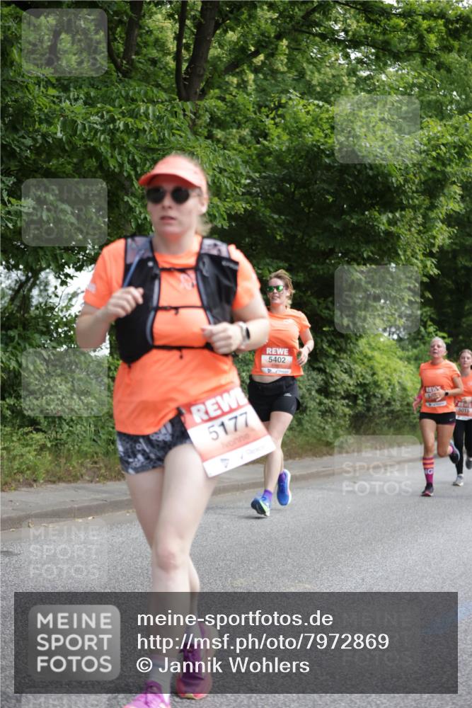 15.06.2025 - REWE Women's Run Jannik Wohlers http://msf.ph/oto/7972869 15.06.2025 10:07:33 Laufen 5177, 5402, 5, 5015 meine-sportfotos.de
