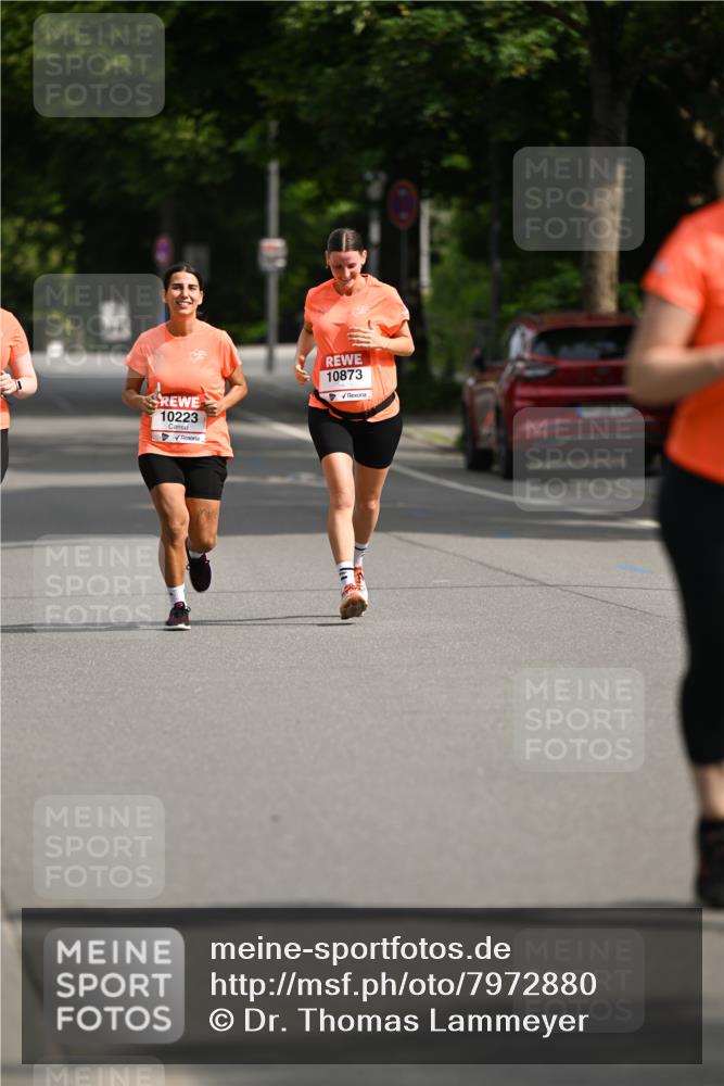 15.06.2025 - REWE Women's Run Dr. Thomas Lammeyer http://msf.ph/oto/7972880 15.06.2025 10:02:45 Laufen 10223, 10873 meine-sportfotos.de