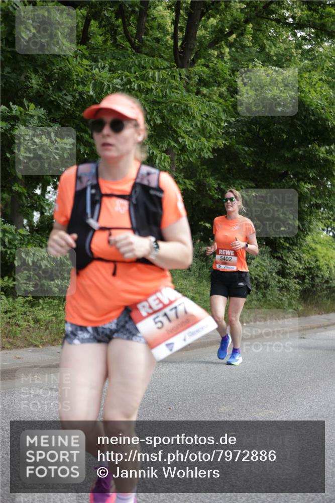 15.06.2025 - REWE Women's Run Jannik Wohlers http://msf.ph/oto/7972886 15.06.2025 10:07:34 Laufen 5177, 5402 meine-sportfotos.de