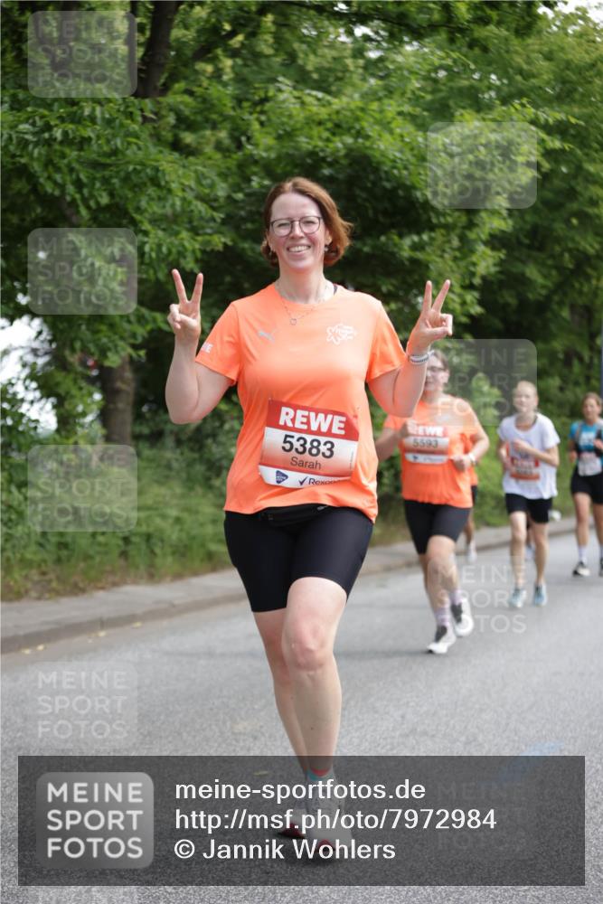 15.06.2025 - REWE Women's Run Jannik Wohlers http://msf.ph/oto/7972984 15.06.2025 10:07:39 Laufen 5383, 5593 meine-sportfotos.de