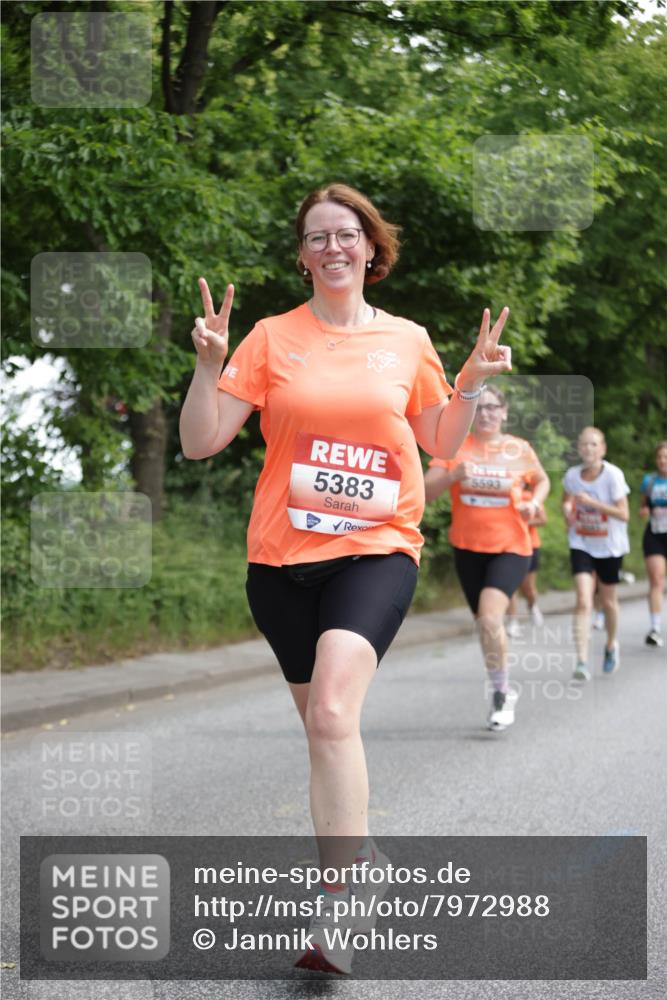 15.06.2025 - REWE Women's Run Jannik Wohlers http://msf.ph/oto/7972988 15.06.2025 10:07:39 Laufen 5383, 5593 meine-sportfotos.de