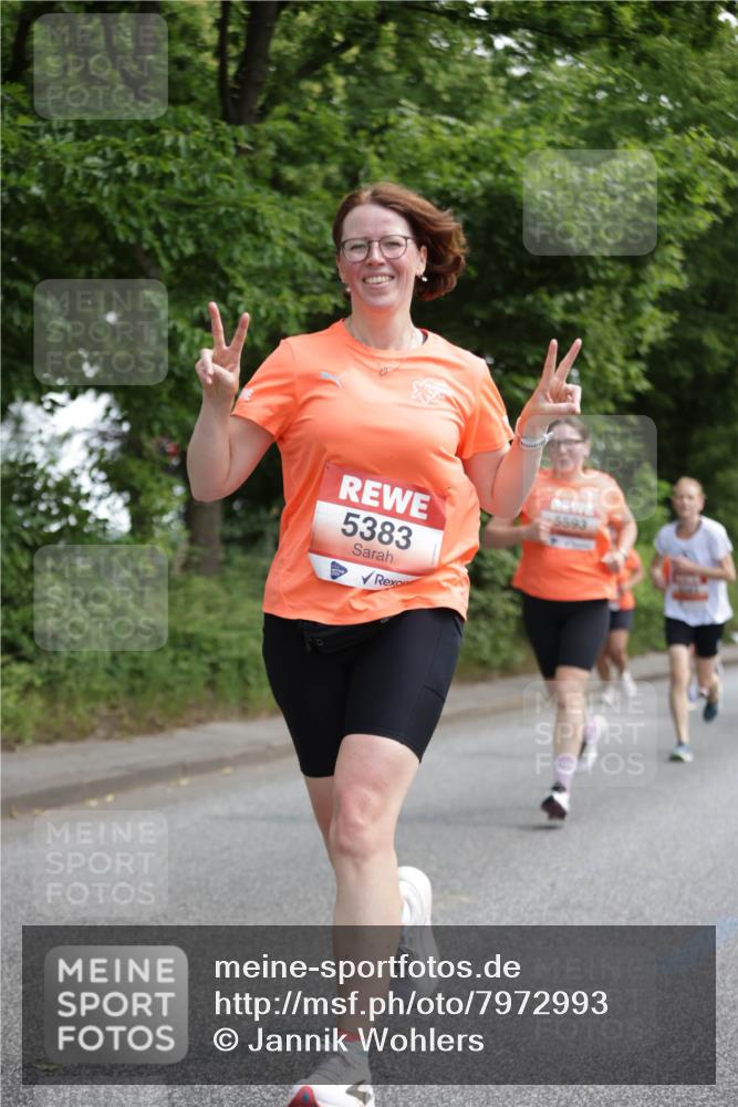 15.06.2025 - REWE Women's Run Jannik Wohlers http://msf.ph/oto/7972993 15.06.2025 10:07:39 Laufen 5383, 5593 meine-sportfotos.de